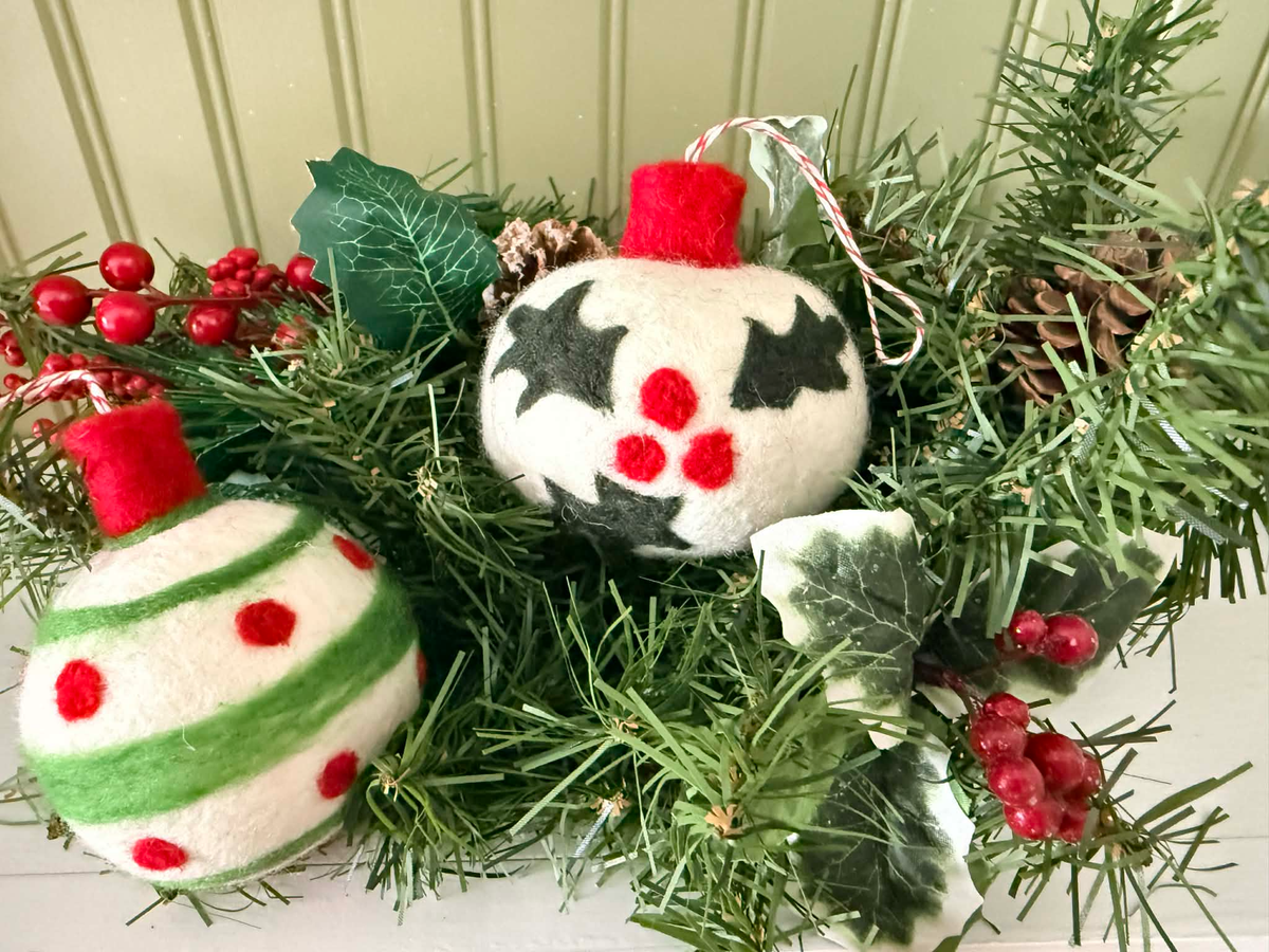 11/10/2026-Needle Felting Holiday Ornament Workshop @ Art Workz Creative Studio 11 Chestnut St. 2nd Floor Amesbury, MA