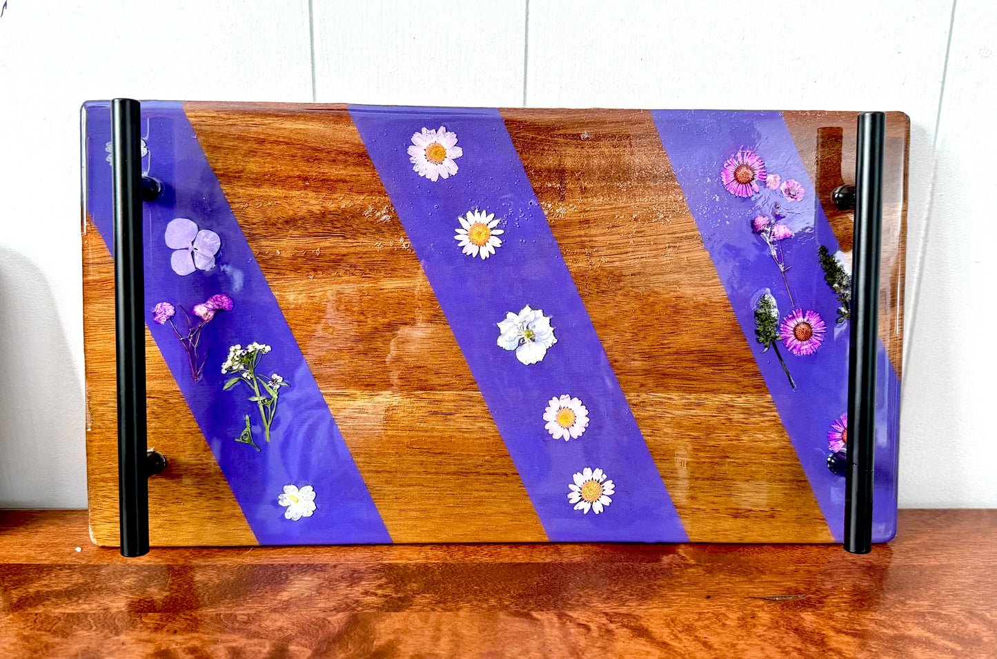 9/23/2025-Resin Pressed Flower & Charcuterie Board and Tray Workshop @ Michael's Harborside Restaurant