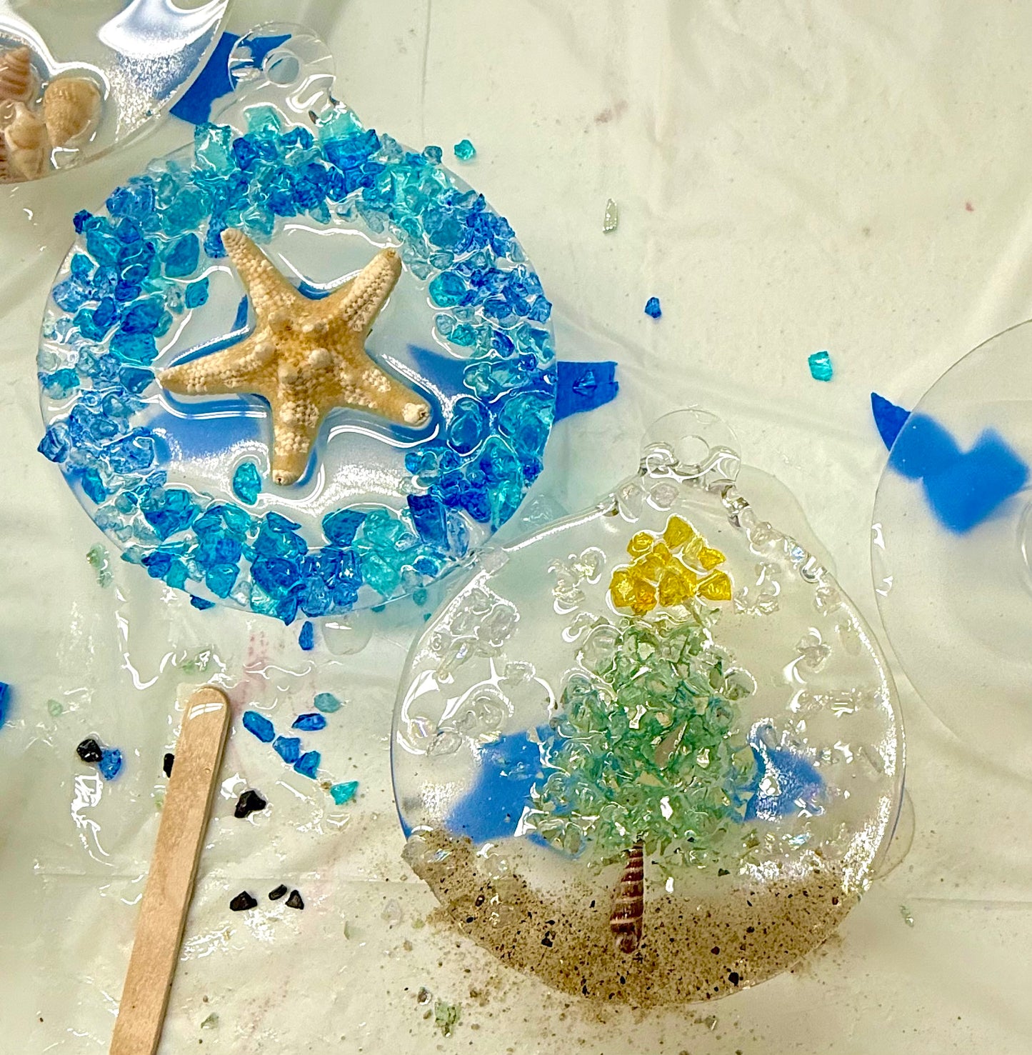 12/21/2025-KIDS' Crushed Glass Ornaments Workshop @ Momentum Fitness Studio