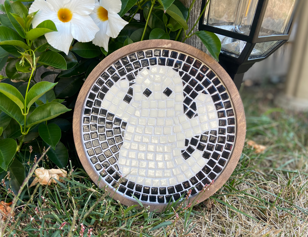 10/8/2026-Halloween Mosaic Round Workshop @Art Workz Creative Studio (11 Chestnut st. 2nd floor Amesbury, MA)