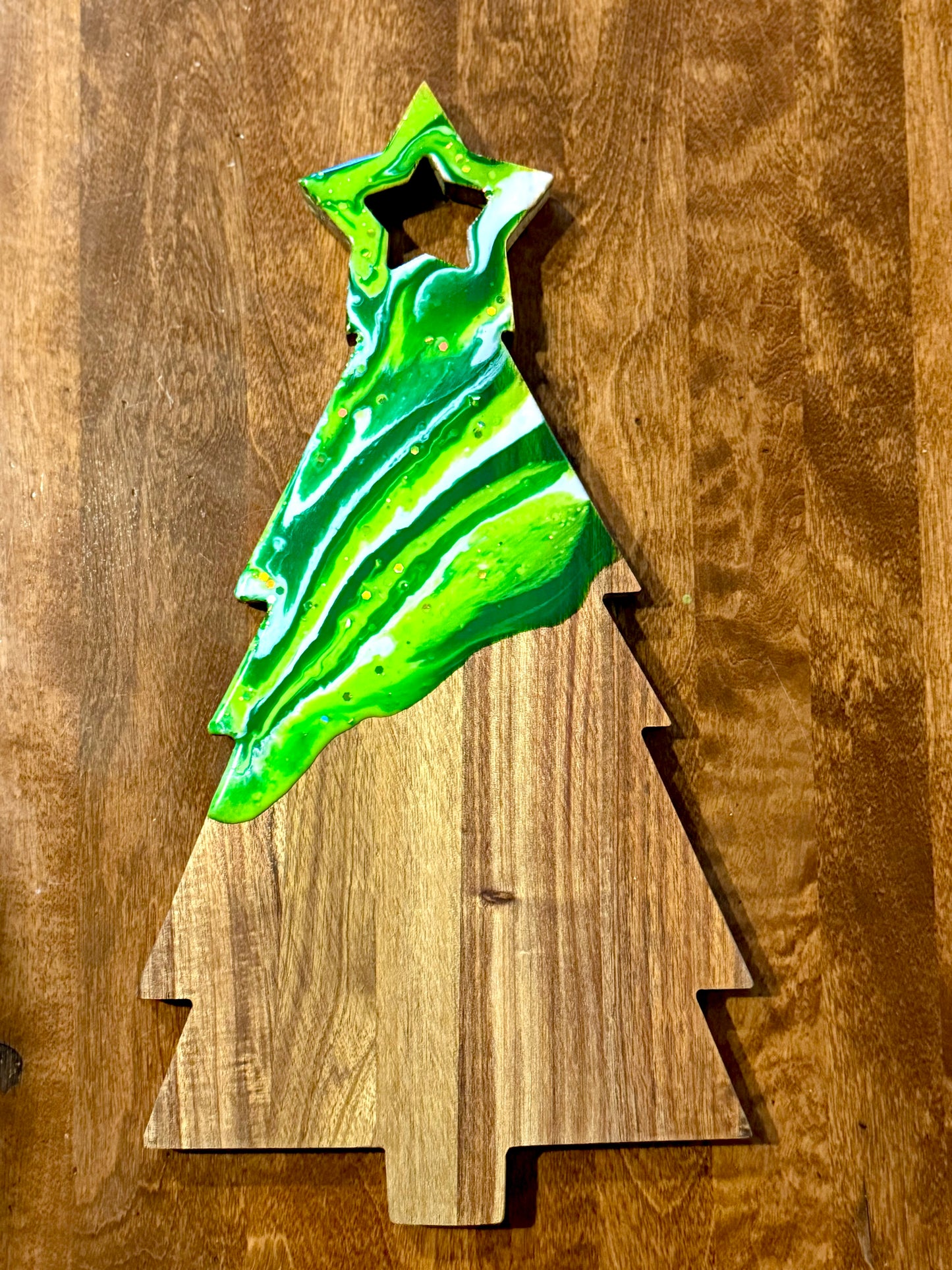 11/19/2024-Cutting Board and Tray Resin Art Workshop @ Michael's Harborside-Newburyport, MA